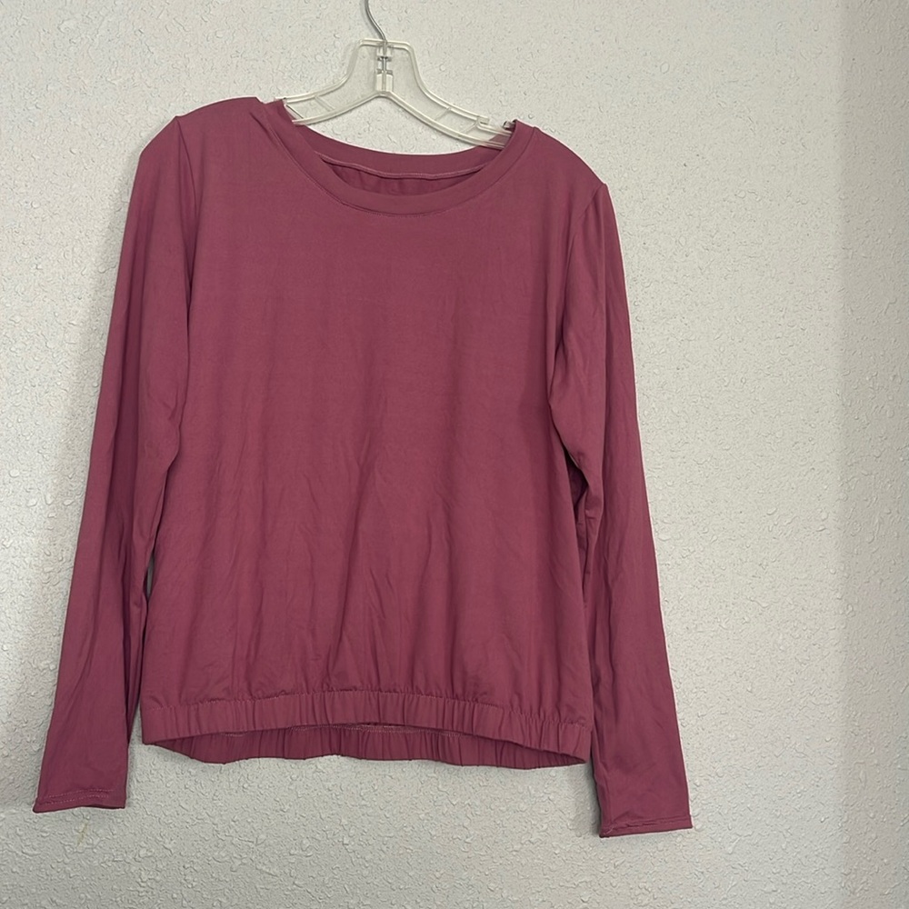 LegEnd Active Wear top